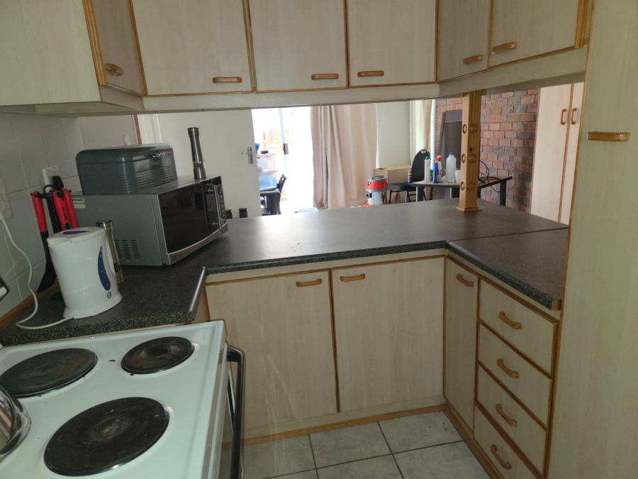 2 Bedroom Property for Sale in Kiepersol Free State